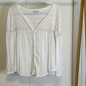 American Eagle White Lace Detail Women's Top size small‎